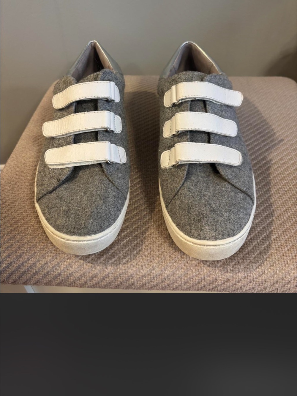 Micheal kors Gray Felt Velcro Sneakers with White Straps